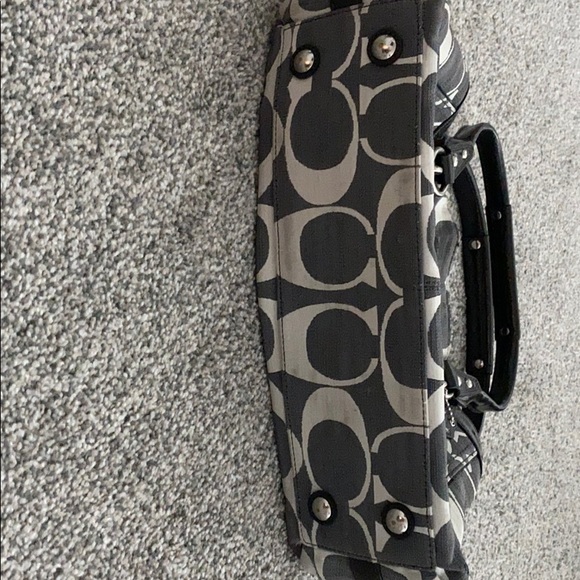 Coach purse - Picture 3 of 5